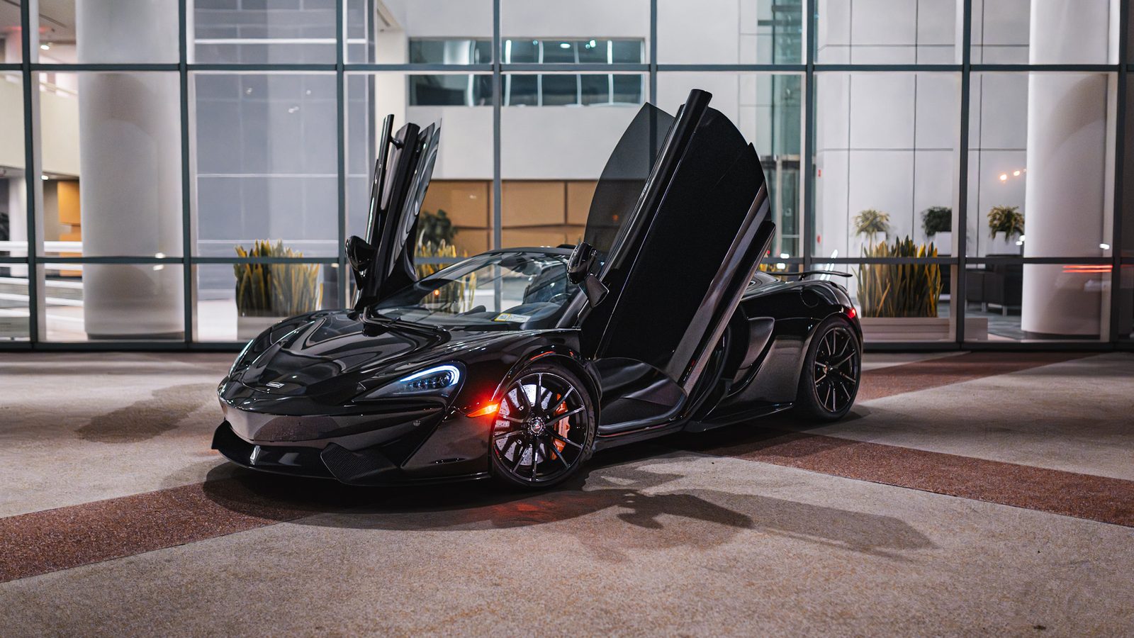 McLaren 570S